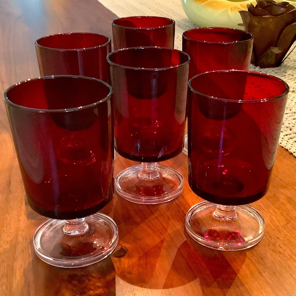 Vintage set of 6 Luminarc Ruby red glasses made in France